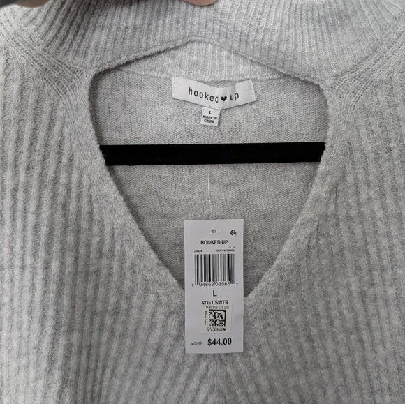 NWT Hooked Up grey melange V-neck cut out women's sweater - Picture 2 of 4